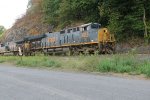 CSX 3312 leads M404